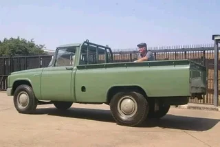 Transport Removals Bakkie