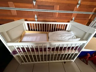Cot Bed / Baby Crib Garage Sale