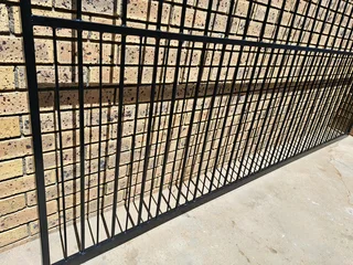 Gate, sliding and driveway