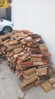 Premium quality firewood for fireplaces.