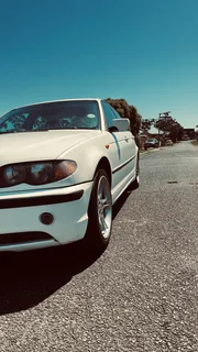 2004 BMW 3 Series Sedan