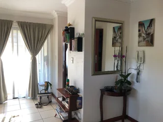 Up market apartment  - Nieu Muckleneuk