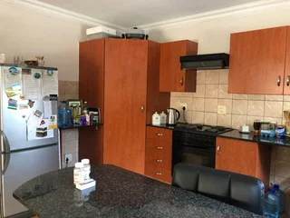 Up market apartment  - Nieu Muckleneuk