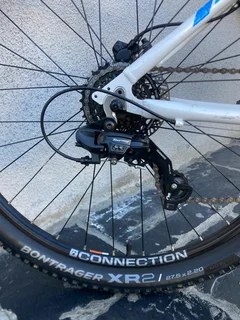 Ladies/Girls  TREK SKYE Mountain bike for sale