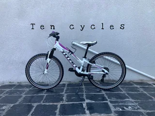 24 Inch TITAN CALYPSO Girls&#39; Mountain bike for sale