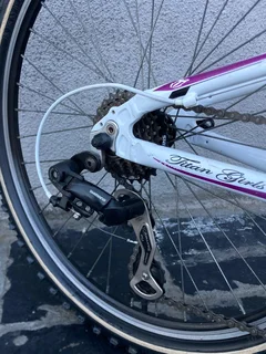 24 Inch TITAN CALYPSO Girls&#39; Mountain bike for sale