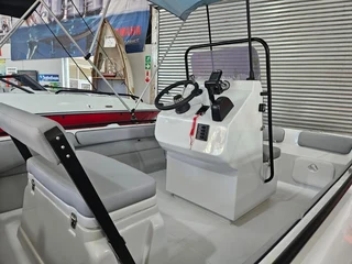 FISH 490 CENTER CONSOLE WET DECK WITH 70HP 4 STROKE YAMAHA