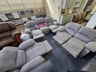 Recliner couches 3 2 1