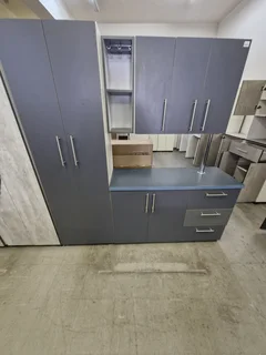 New pole kitchen cupboard