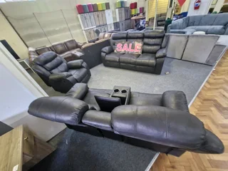 New recliner couches