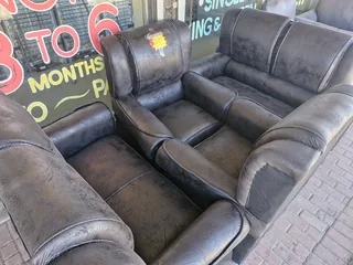 New 4pce couch