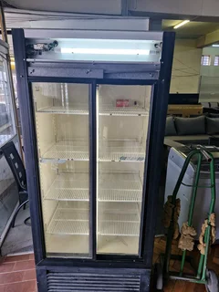Display fridge