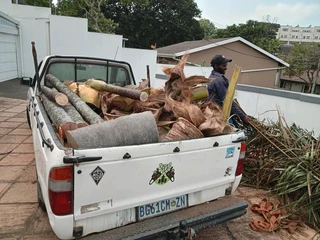 Rubble removal, junk removal, garden refuse removal, rubbish removal,garage clwarance, unwanted stuf