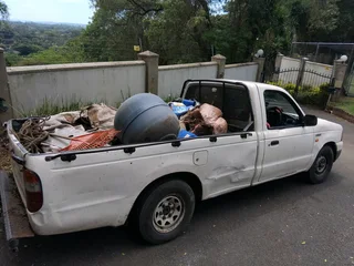 Rubble removal,junk removal, unwanted stuff, garden refuse removal, rubbish removal, garage clearanc