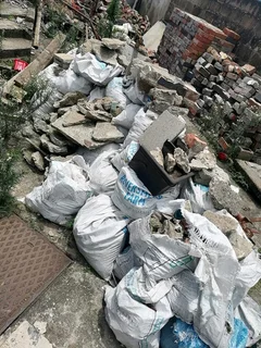 Garbage removal, junk removal, unwanted stuff removal, garden refuse removals, rubble removal, etc