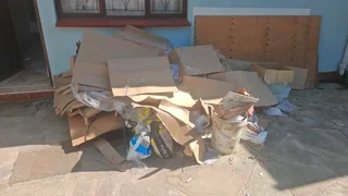 Garbage removal, junk removal, unwanted stuff removal, garden refuse removals, rubble removal, etc