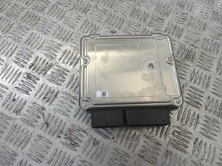 BMW F20 F30 F10 2.0 D ECU COMPUTER BOX 0281032143 DDE 8587952