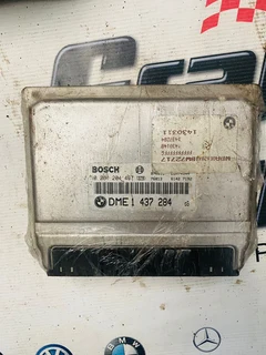 Bmw E38 4.4 Ecu Computer Box 0261204467 Dme 1437284