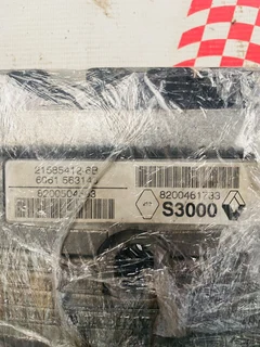 Renault Clio Ecu Computer Box 8200461733 S300021585412 6b