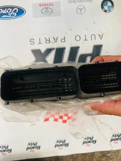 VW TRANSPORTER 2.5 TDI ECU COMPUTER BOX 070906016 BD 0281011835