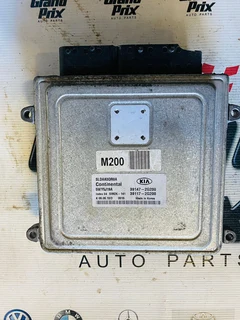 Kia Sportage Ecu Computer Box 5wy5j19a 39147-2g200 39117-2g200 Sldak0dr0a