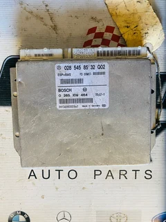 Mercedes Benz 2.3 Ecu Computer Box 0235458532 Q02 0265109464