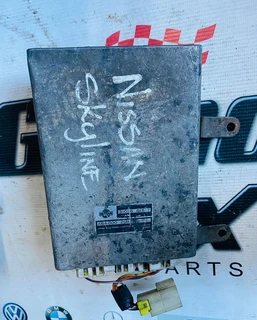 Nissan Skyline Ecu Computer Box 31036 61s17 A64-000 209
