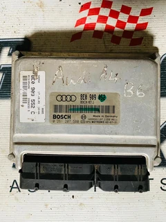 Audi A4 Ecu Computer Box 8e0909052 0261207580