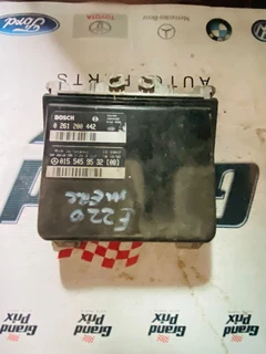 Mercedes W124 E Class E220 Ecu Engine Control Unit 0155459532 0261200442