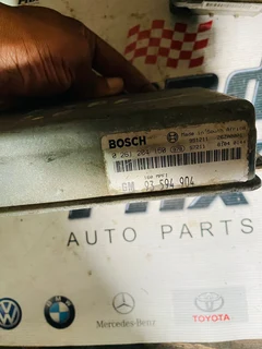 Opel Corsa 1.6 Ecu Computer Box 93594904 0261204150