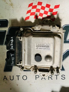 Suzuki Swift Ecu Computer Box J1 33910-71la0 0261s05790