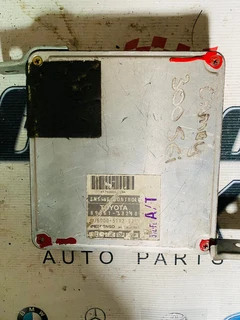 Toyota Camry Ecu Computer Box 89661-33210