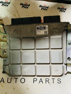 Toyota Corolla Ecu Computer Box 89661-02u01