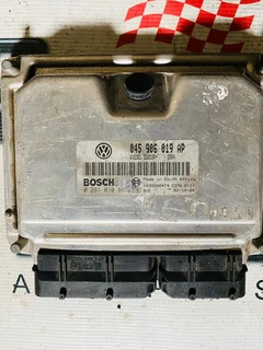 Vw Polo 1.4 Tdi Ecu Computer Box 045906019 Ap 0281010865