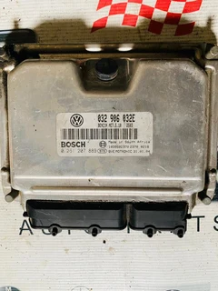 Vw Seat Ecu Computer Box 030906032e 0261207889