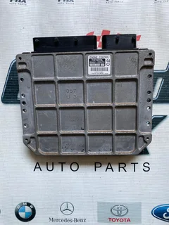 Toyota Yaris Ecu Computer Box 89661-52b70 C2