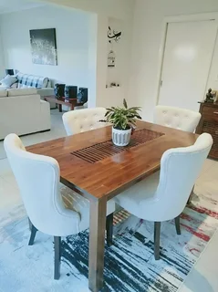  FOR SALE: Windsor Dining Room Chair – Classic Glam Elegance! 晴✨