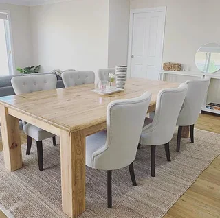  FOR SALE: Windsor Dining Room Chair – Classic Glam Elegance! 晴✨