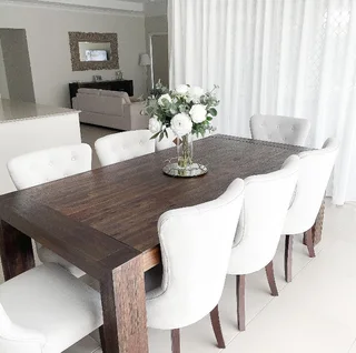  FOR SALE: Windsor Dining Room Chair – Classic Glam Elegance! 晴✨