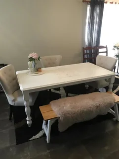 晴 Windsor Dining Chair – Classic Button-Back – R1750 Each