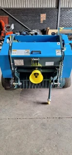 Mini Round Balers available for sale at Mad Farmer SA Middelburg MP.