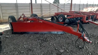 3m trailed graders available for sale at Mad Farmer SA Middelburg MP.