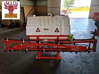 600ltr Boomsprayers available for sale at Mad Farmer SA Middelburg MP.