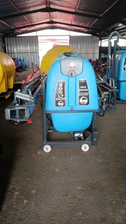 800ltr Boomsprayers available for sale at Mad Farmer SA Middelburg MP.