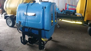 800ltr Boomsprayers available for sale at Mad Farmer SA Middelburg MP.