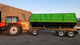 20 ton low speed side tipping farm trailers available for sale at Mad Farmer SA Middelburg MP.