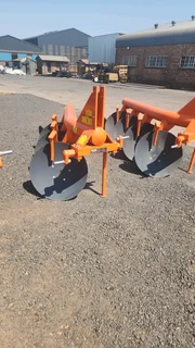 Fieldking disc ploughs available for sale at Mad Farmer SA Middelburg MP.