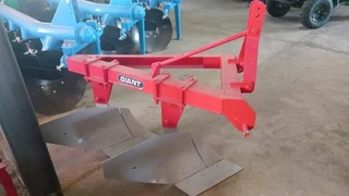 Mouldboard Ploughs Available For Sale Mad Farmer SA Middelburg MP.
