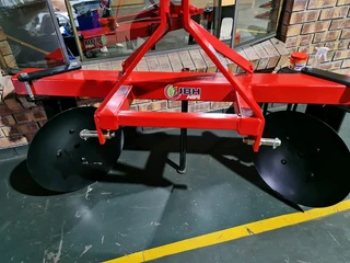 HD Disc Ridgers available for sale at Mad Farmer SA Middelburg MP.