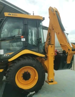 Bull HD76 TLB&#39;S available for sale at Mad Farmer SA Middelburg MP.